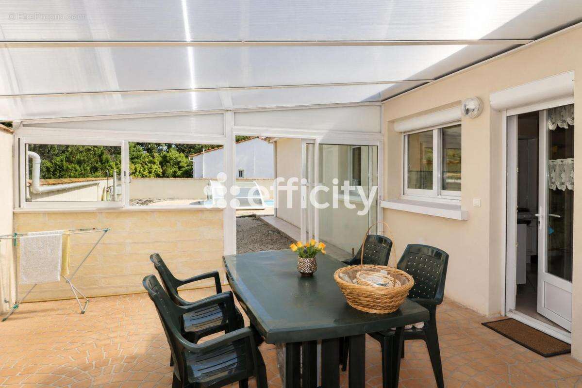 Maison 154 m² à Meschers-Sur-Gironde  - photo 15
