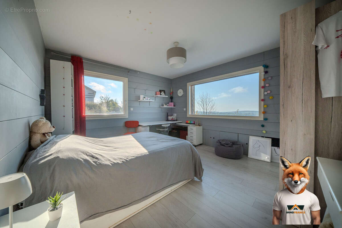 Maison à PLAIMBOIS-VENNES