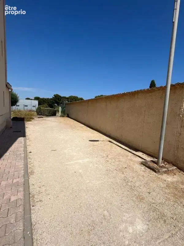 Studio mezzanine avec parking à proximité du port et des plages - photo 13