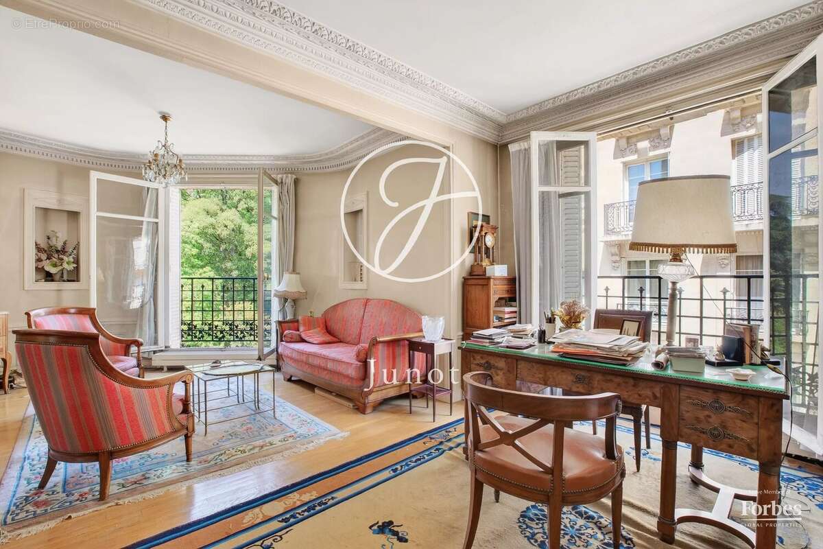 Paris 14e - RUE ROLI - Appartement à vendre - 3 pièces - 68,04m² Carrez - 1/2 chambres - Vue dégagée sur le parc. - photo 6