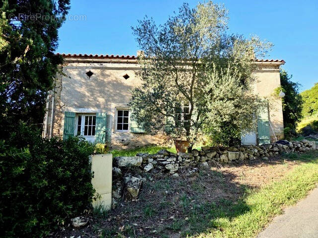 Maison à SAINT-MARTIN-DE-SESCAS