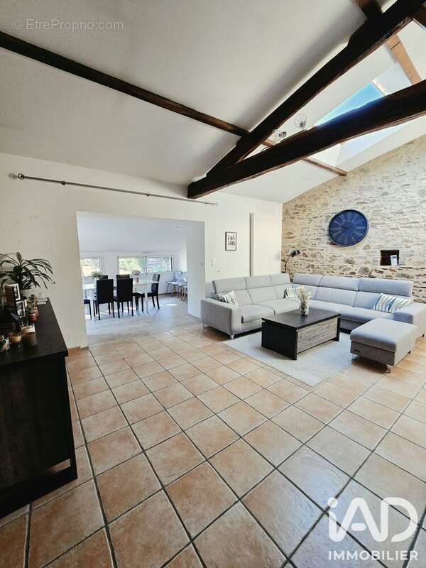 Maison 160 m² à La Merlatiere  - photo 3