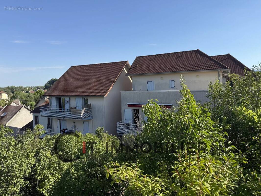 Appartement à MORESTEL