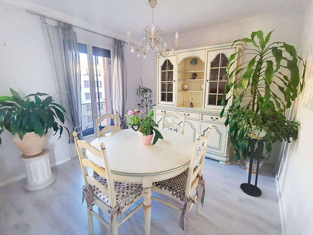 Appartement à THONON-LES-BAINS