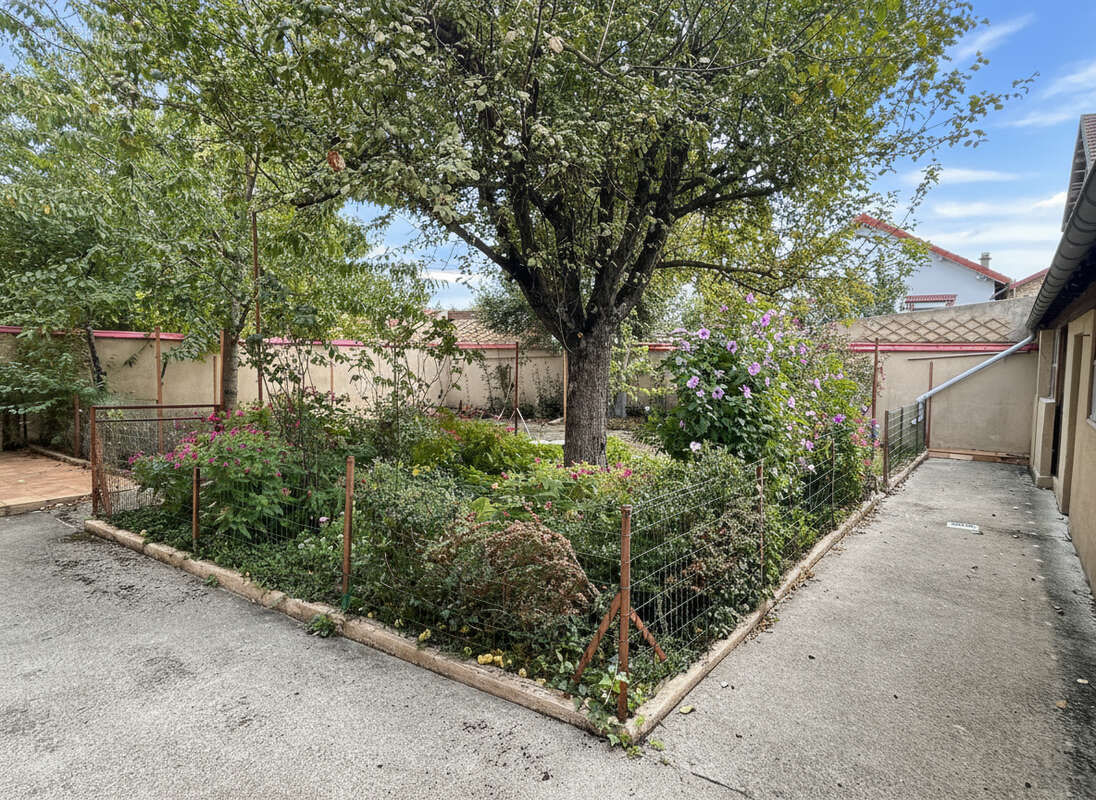 Maison à VILLENEUVE-SAINT-GEORGES