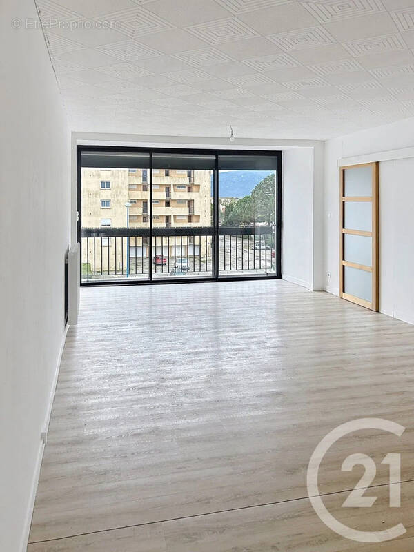 Appartement à SAINT-CYPRIEN