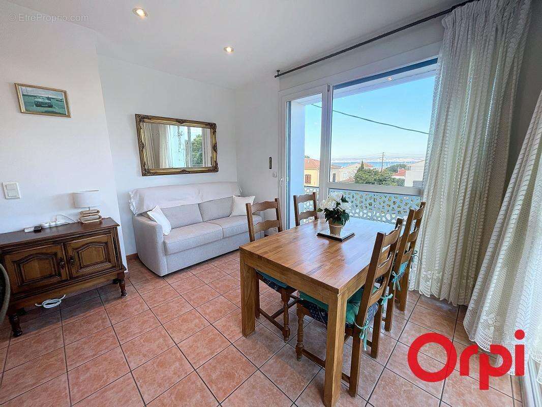 Appartement à MARSEILLE-8E