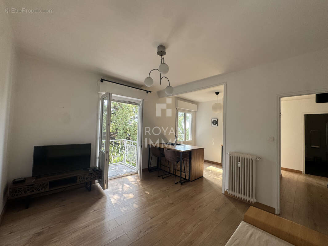 Appartement T3 - 60m2 - balcon - photo 9