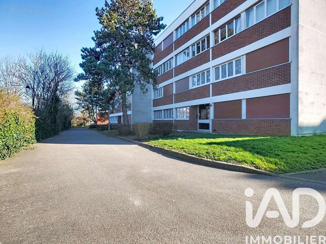 Photo 2 - Appartement à LES CLAYES-SOUS-BOIS