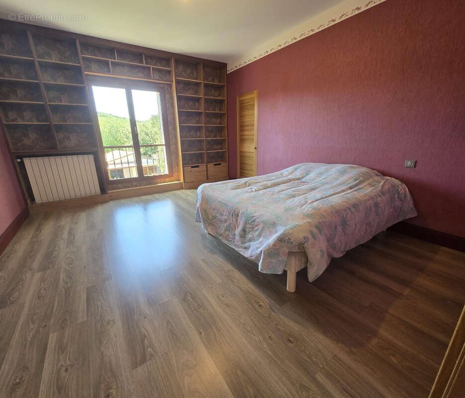 A vendre villa 4 chambres terrain 1706 m2 - photo 10