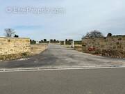 Terrain à NEUILLY-EN-THELLE