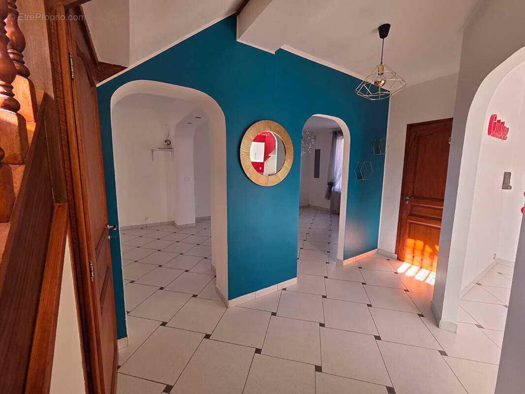 Maison à SAINT-QUENTIN