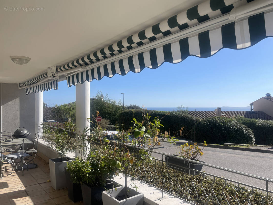 Appartement à LA CROIX-VALMER