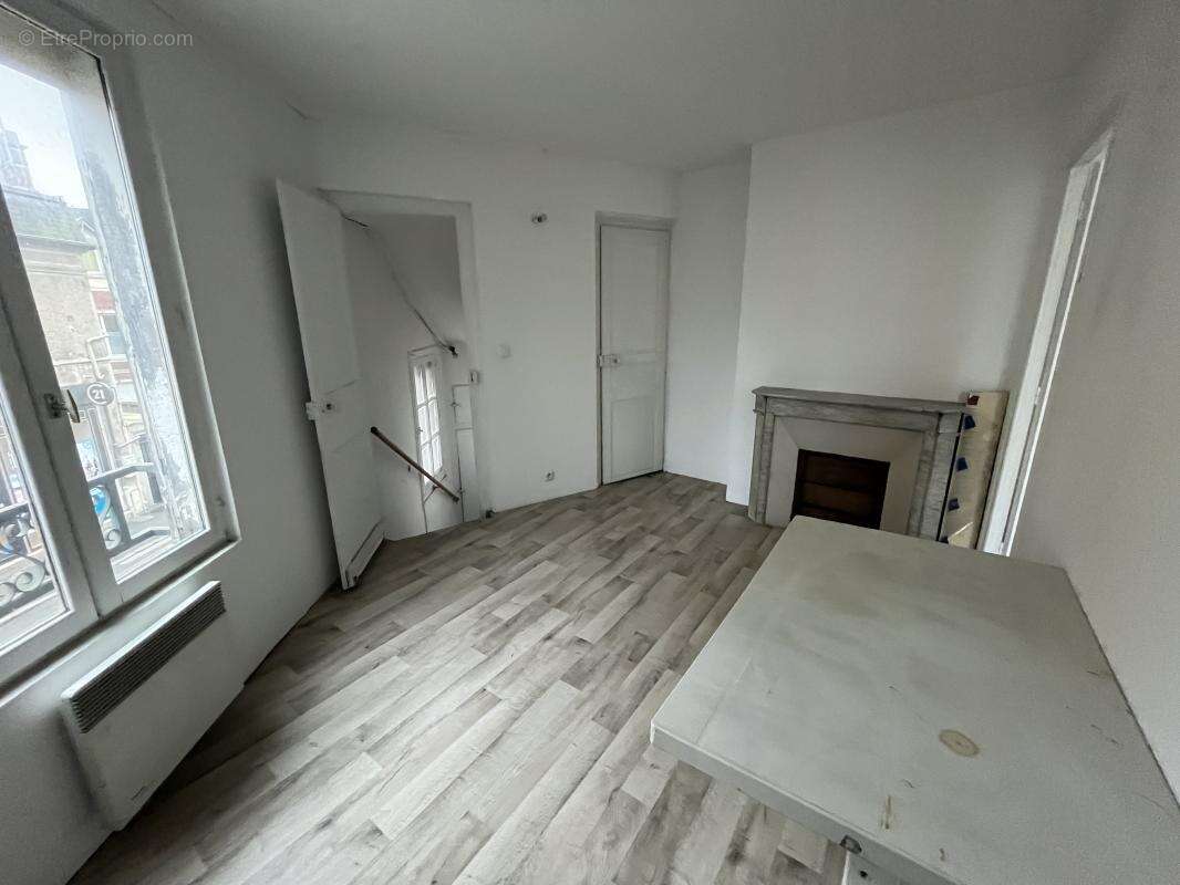 Commerce à CLERMONT