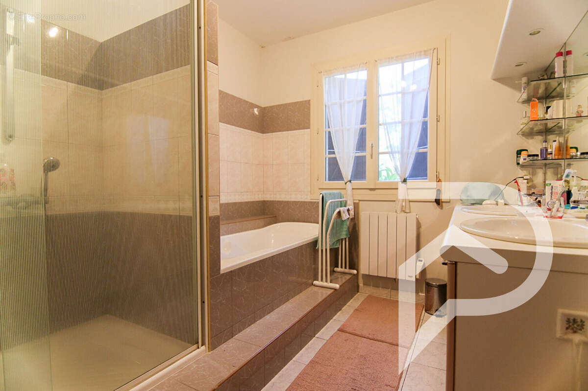 Maison à L&#039;ISLE-JOURDAIN