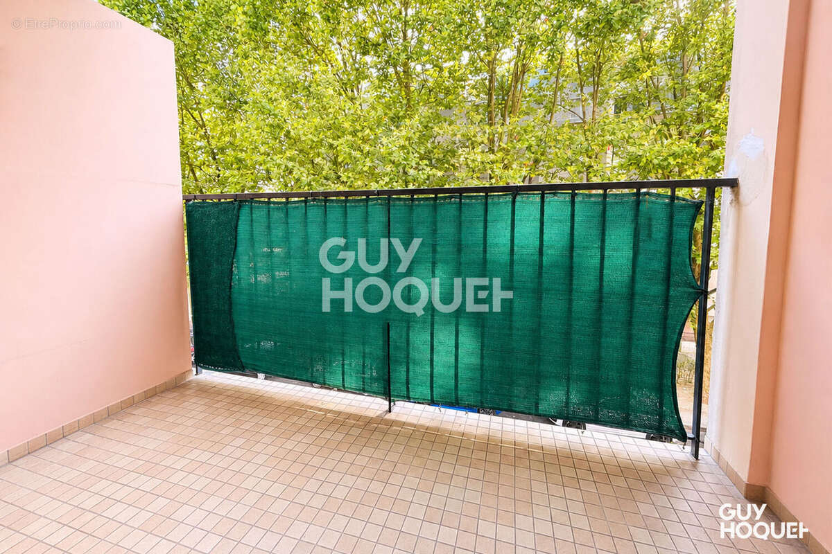 À vendre 3 pièces de 63m²  balcon + parking - photo 11