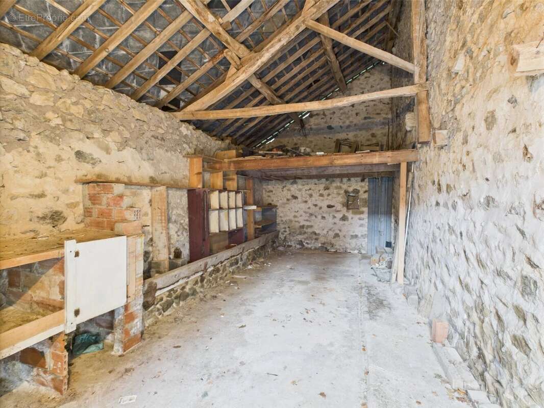 Maison à MONTSAUCHE-LES-SETTONS