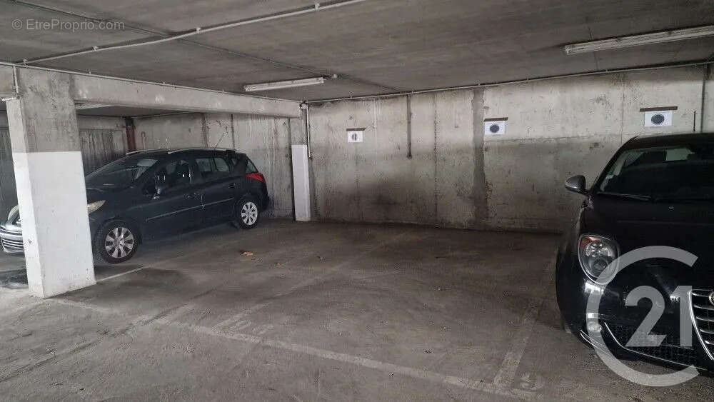 Parking à LYON-3E