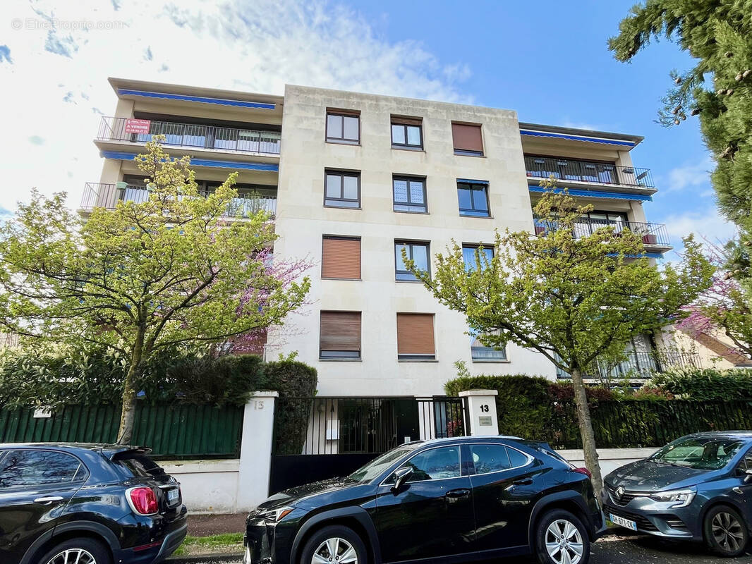 Appartement à SAINT-MAUR-DES-FOSSES