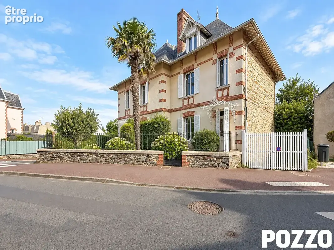 Photo Maison à Granville au prix de 690 000€