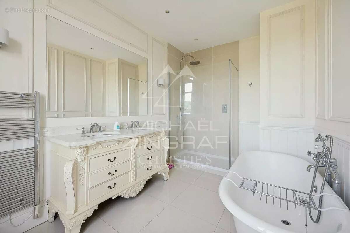 Proche Cannes - Villa Belle époque - Vue mer - Mandelieu la Napoule. - photo 12