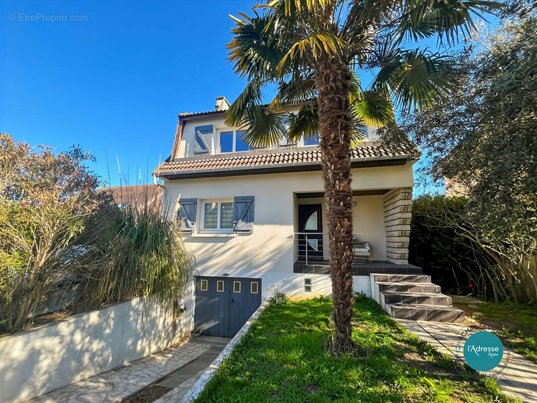 Maison à RIS-ORANGIS