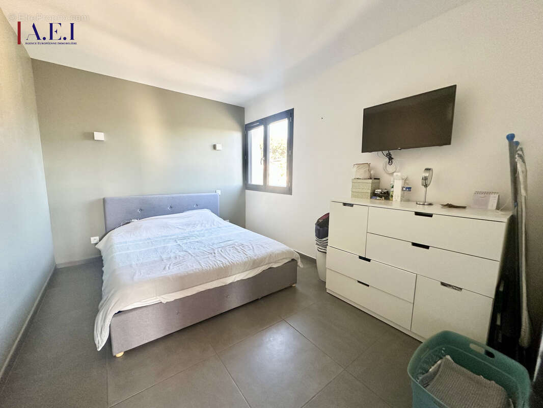 *Sanary - Maison récente avec piscine - photo 18