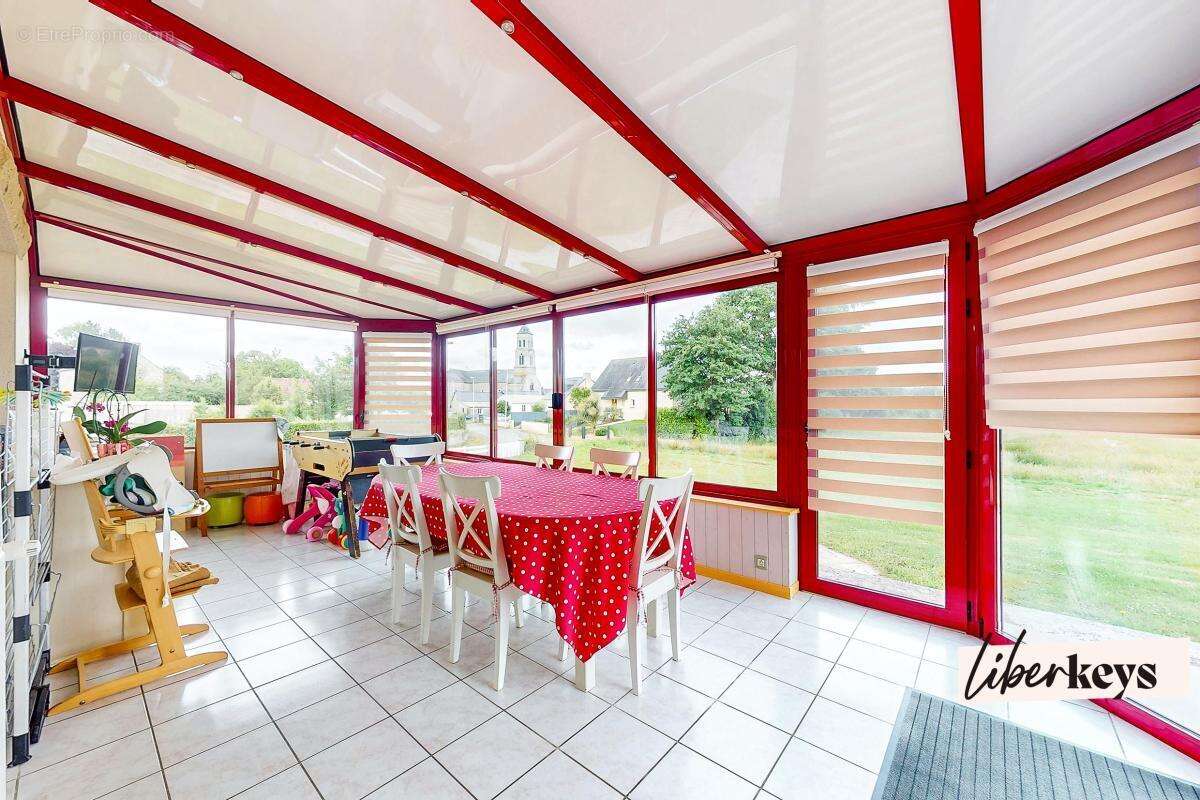 Maison à COLLINEE