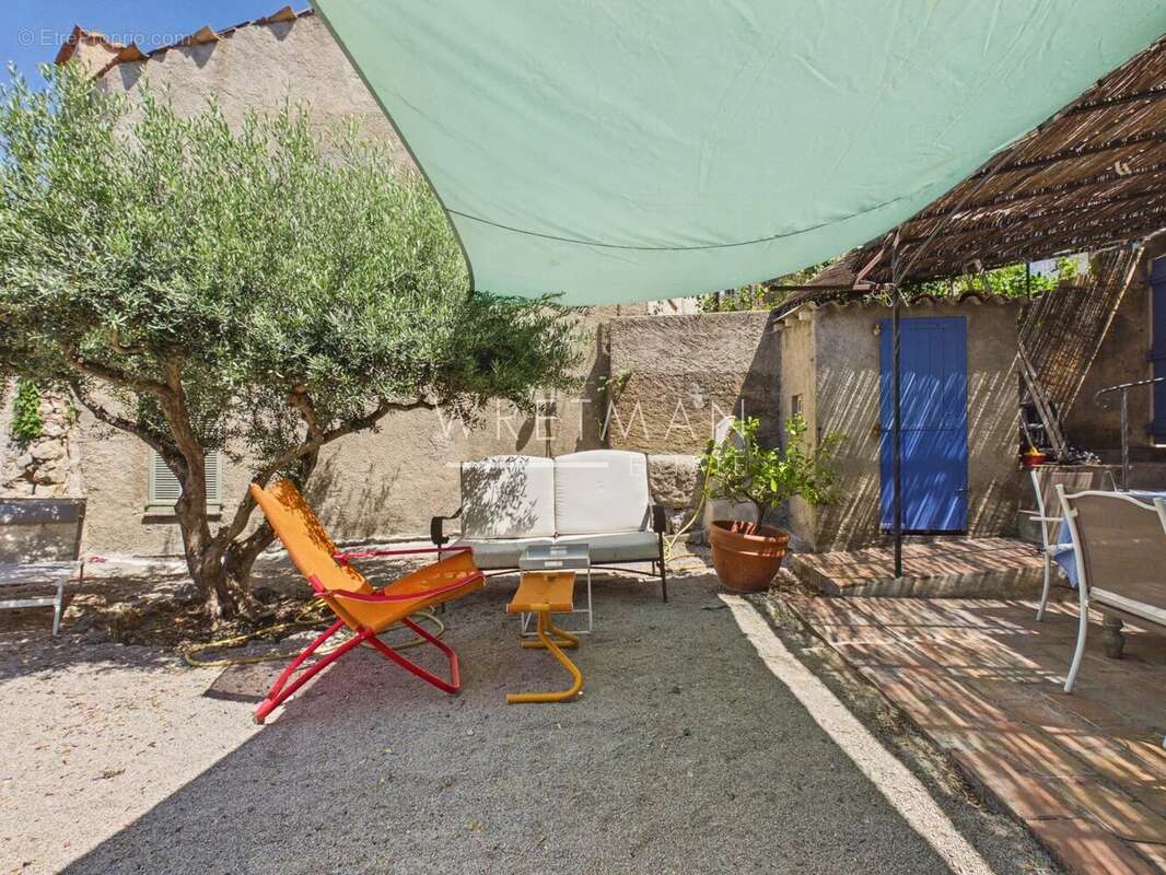 Maison à FAYENCE