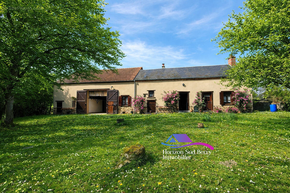 Maison à SAINT-PRIEST-LA-MARCHE