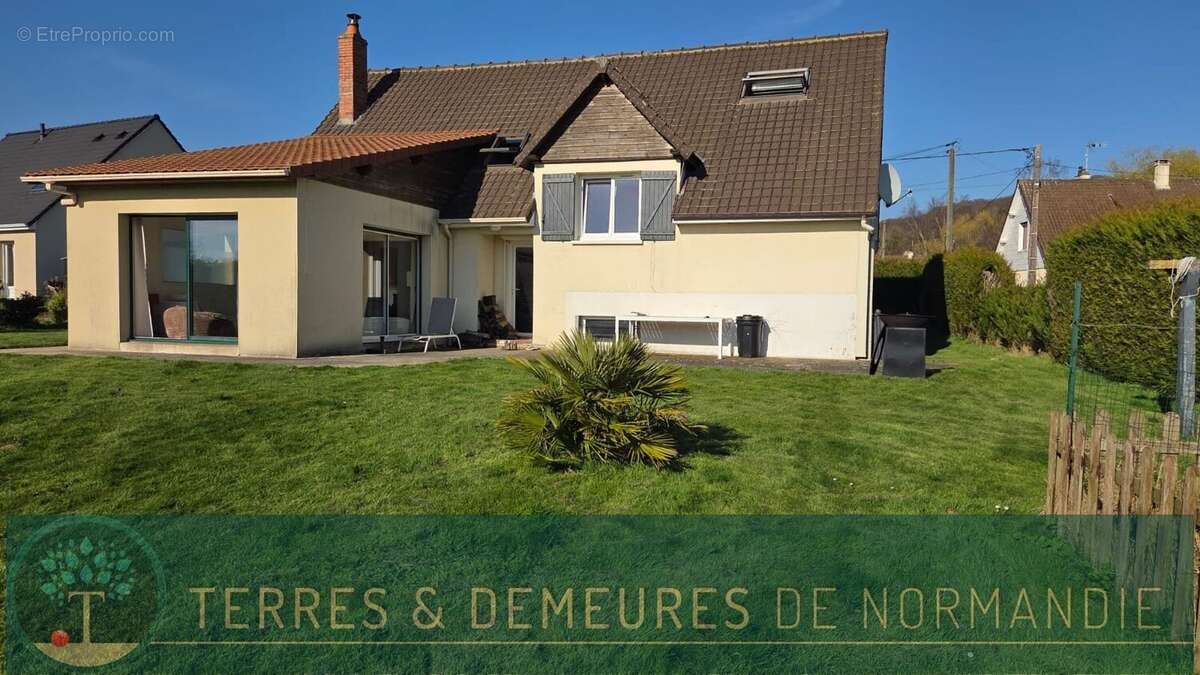 Maison à SAUCHAY