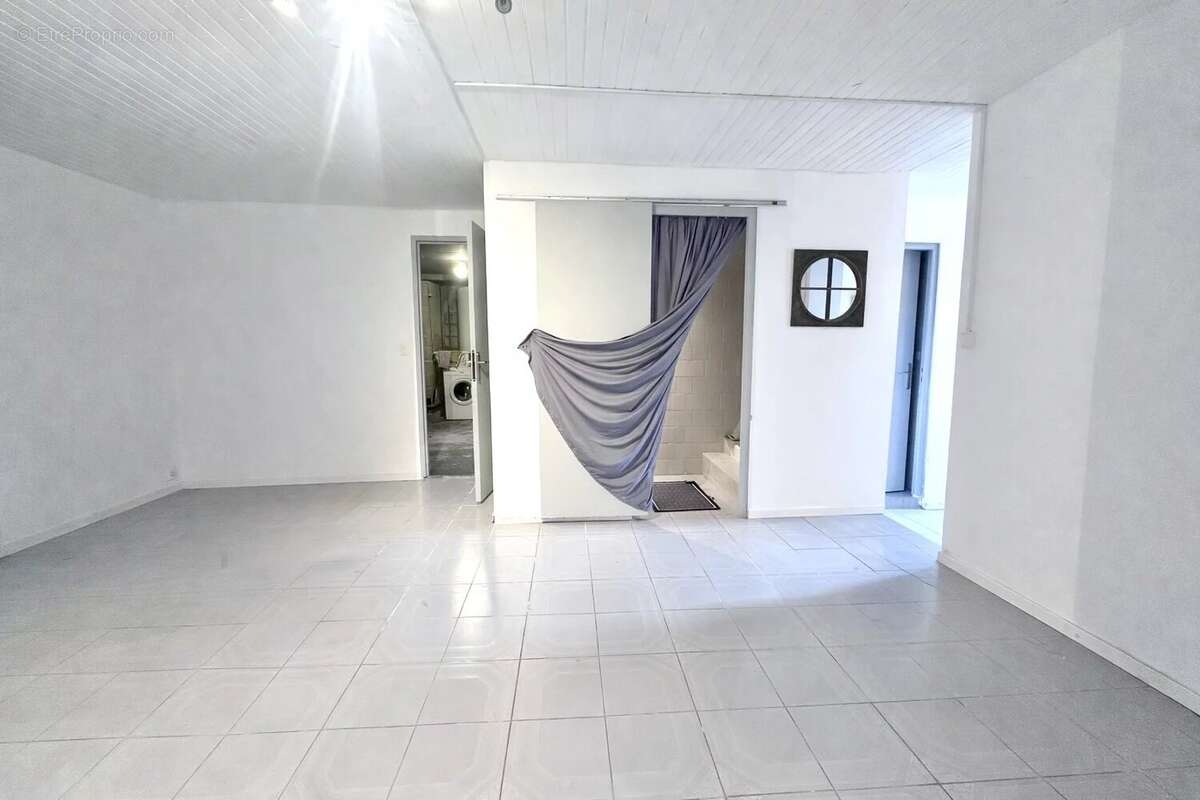 Maison à VILLENEUVE-DE-LA-RAHO