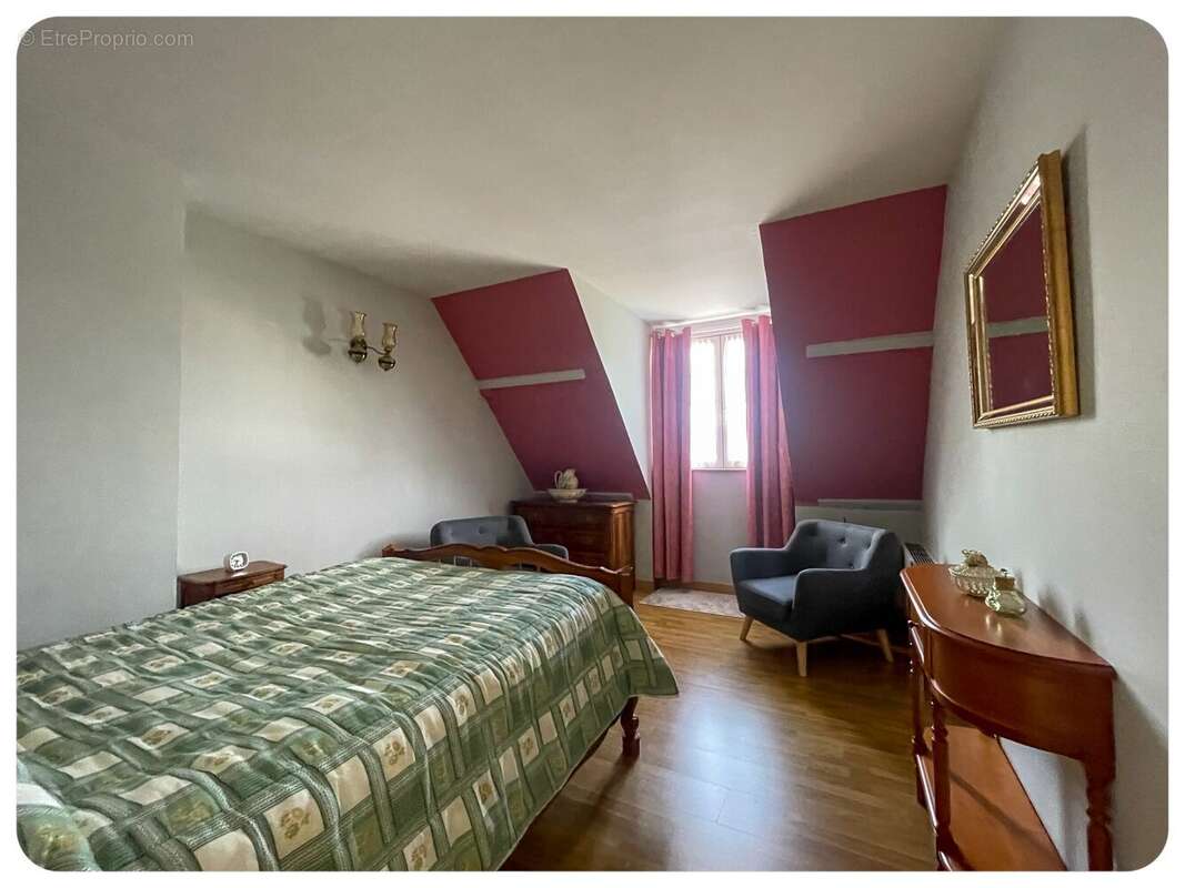 Maison à COULOUNIEIX-CHAMIERS