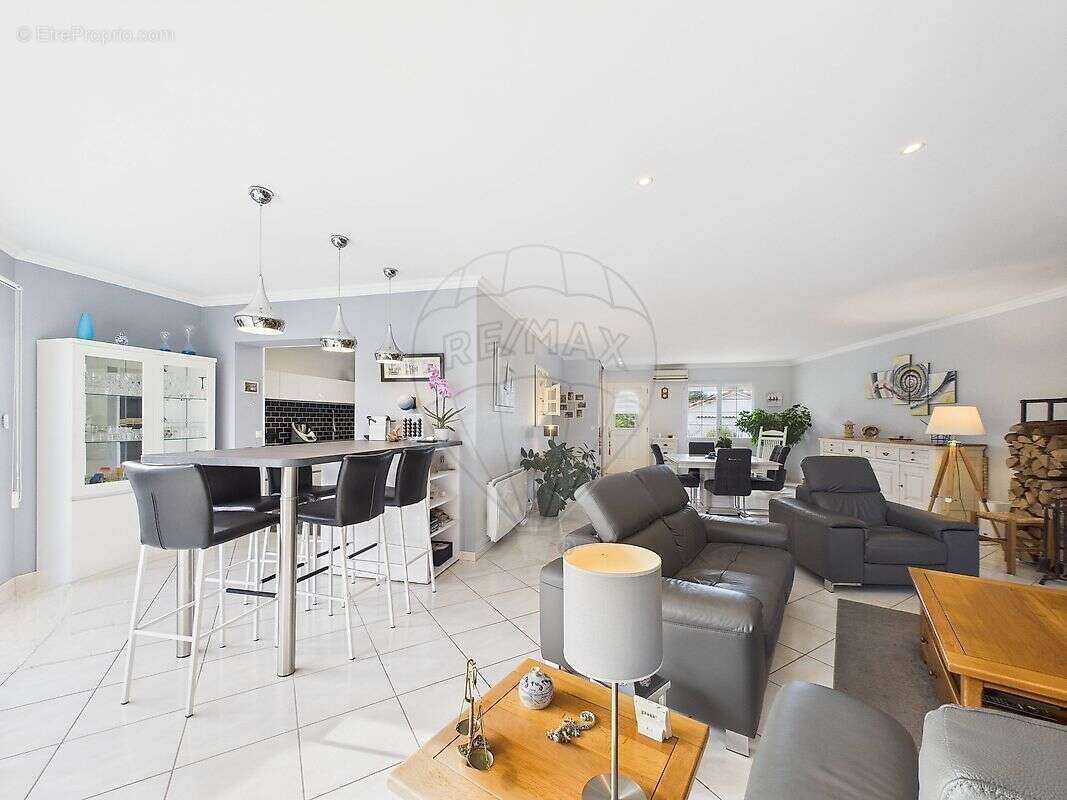 Maison à MESCHERS-SUR-GIRONDE