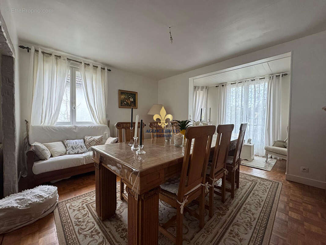 Maison à ORRY-LA-VILLE