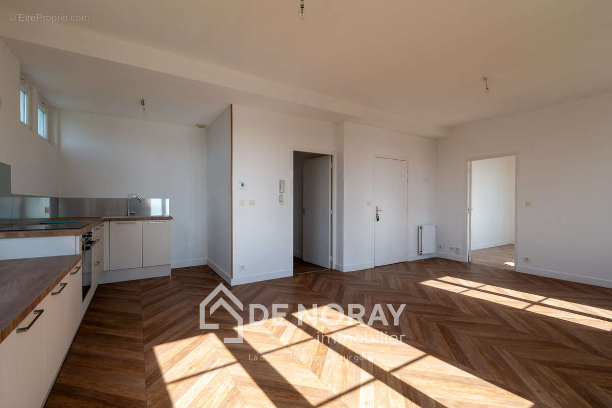 Maison à SAINT-CYR-SUR-LOIRE