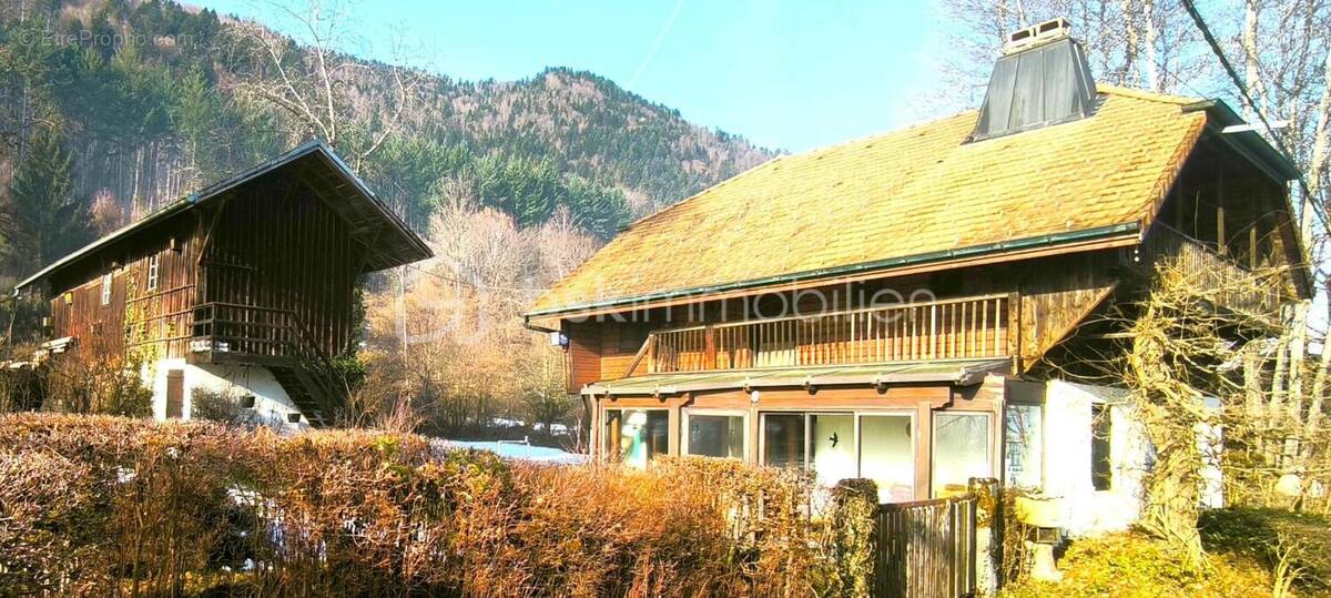 Maison à MARIGNIER