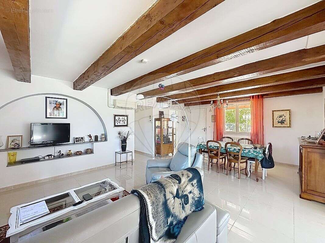 Maison à BOISSET-ET-GAUJAC