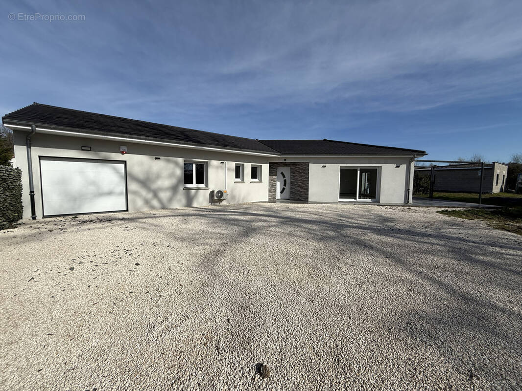 Maison à BELLERIVE-SUR-ALLIER