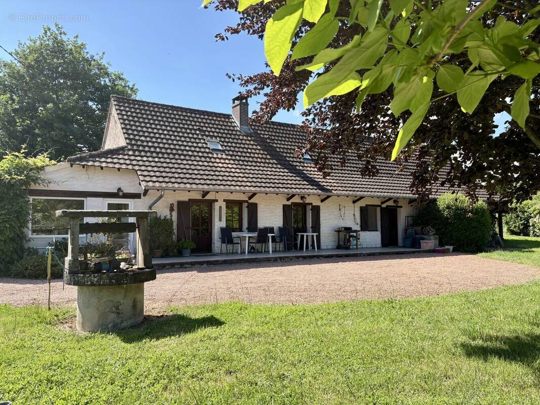 Maison à LA FRETTE