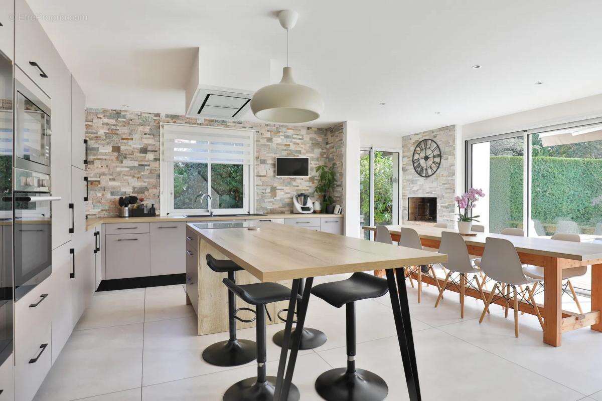 Maison à GUJAN-MESTRAS