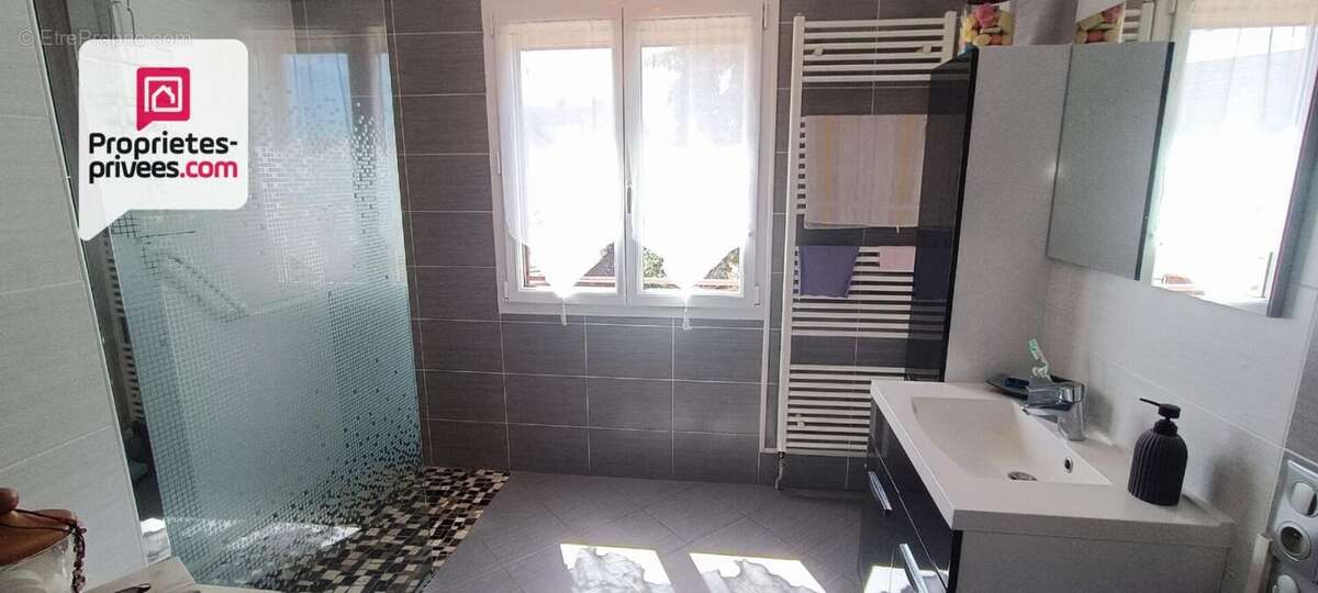 Maison individuelle 4 pièces avec cours d'eau - photo 14