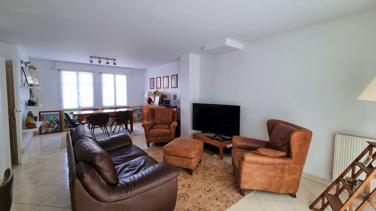 Maison à CARRIERES-SUR-SEINE