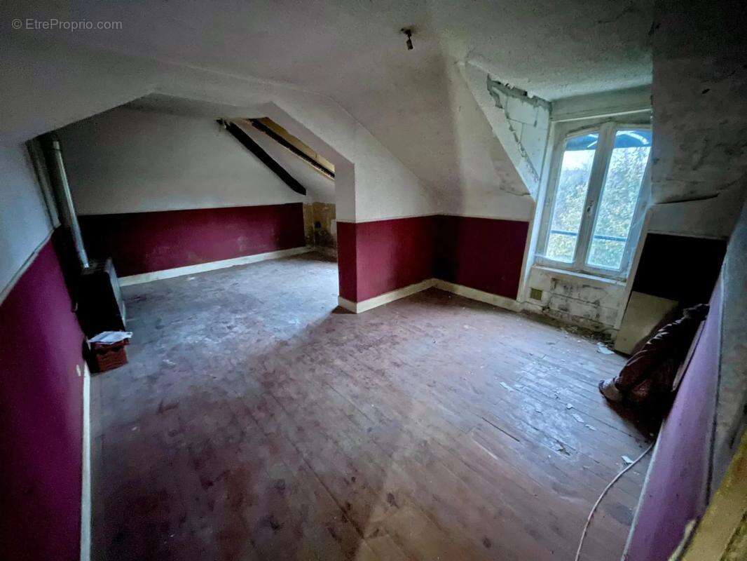 Maison à CHARLIEU