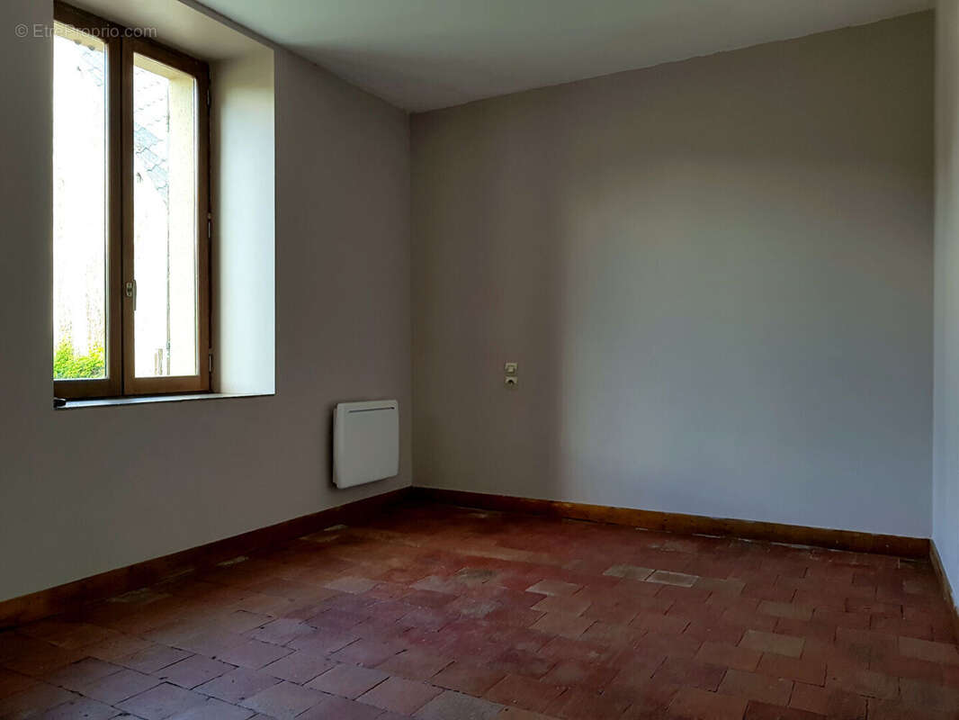 Maison à SAINT-ULPHACE