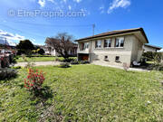 Maison à VILLE-LA-GRAND