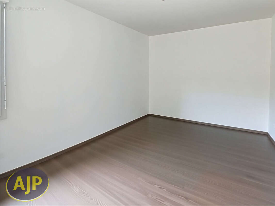 Appartement à SAINTE-LUCE-SUR-LOIRE