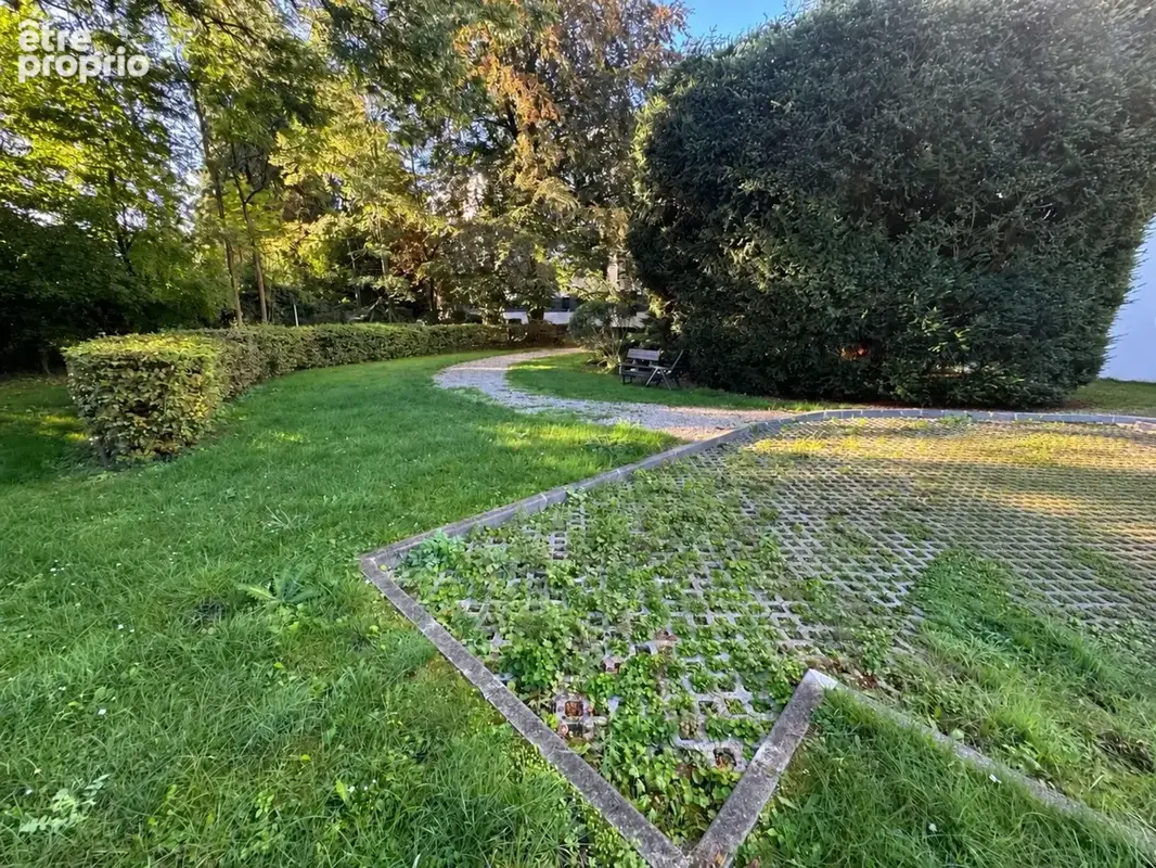 Parking à MARCQ-EN-BAROEUL