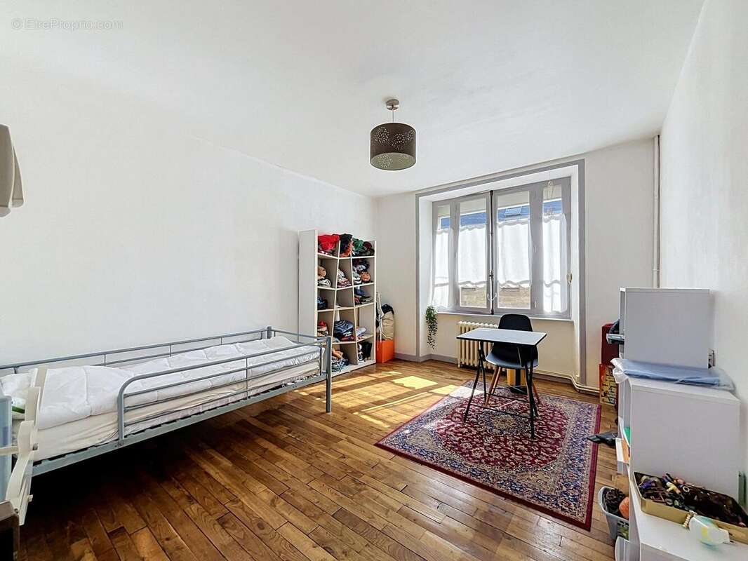 Maison 225 m² à Guingamp  - photo 9