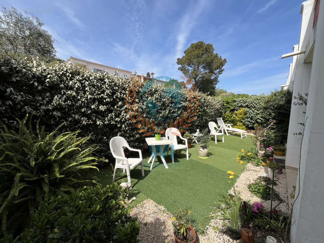 Appartement  en rez-de-jardin avec piscine et garage - photo 8
